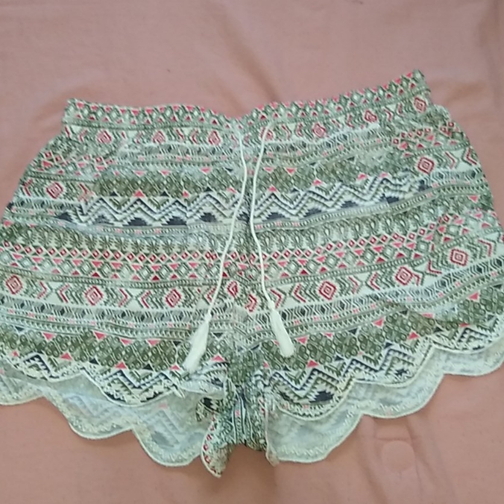 AEROPOSTALE SUPER CUTE SHORTS